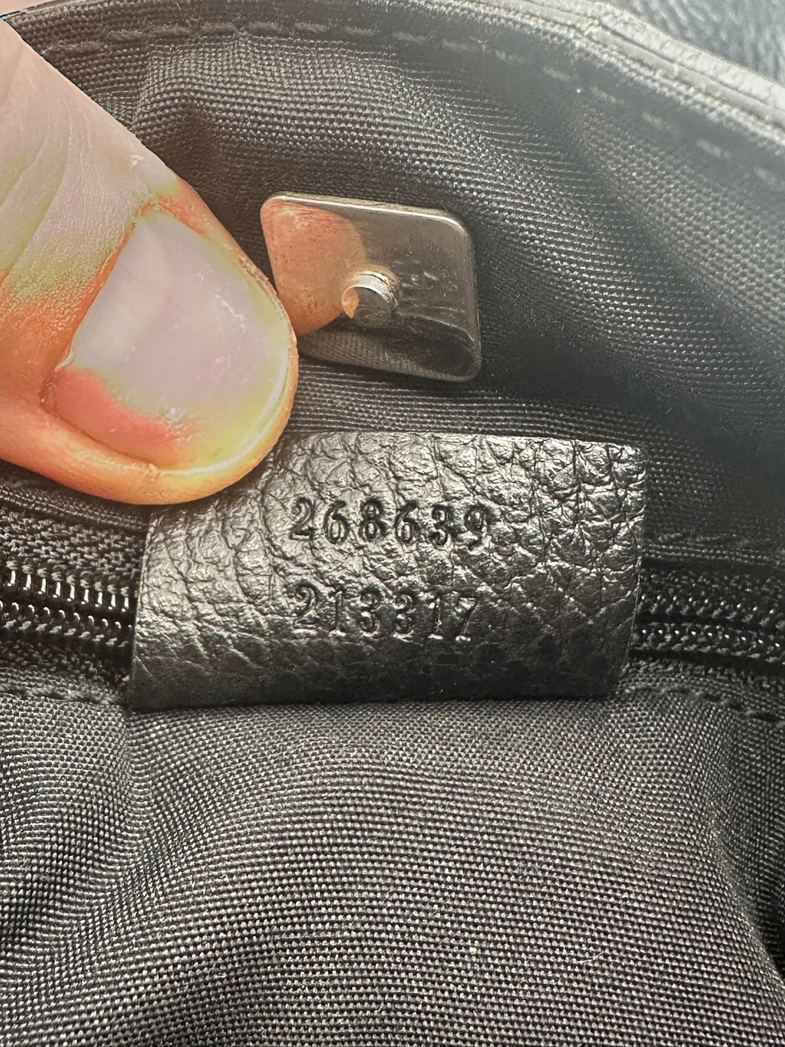 Gucci Borsa Abbey D-Ring Tote Bag misura grande in tela GG Supreme nera