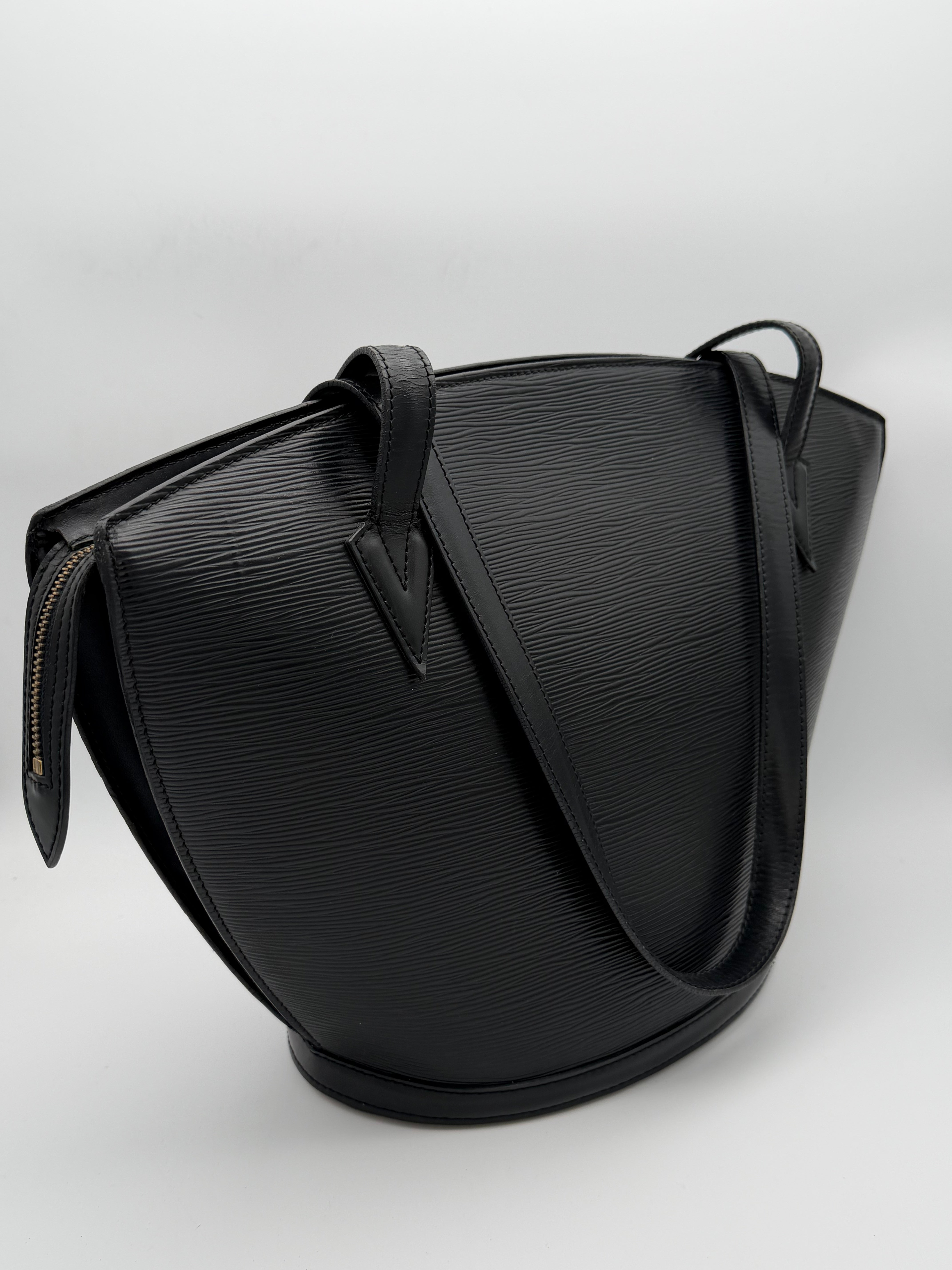 Louis Vuitton Borsa Saint Jacques in pelle Epi nera