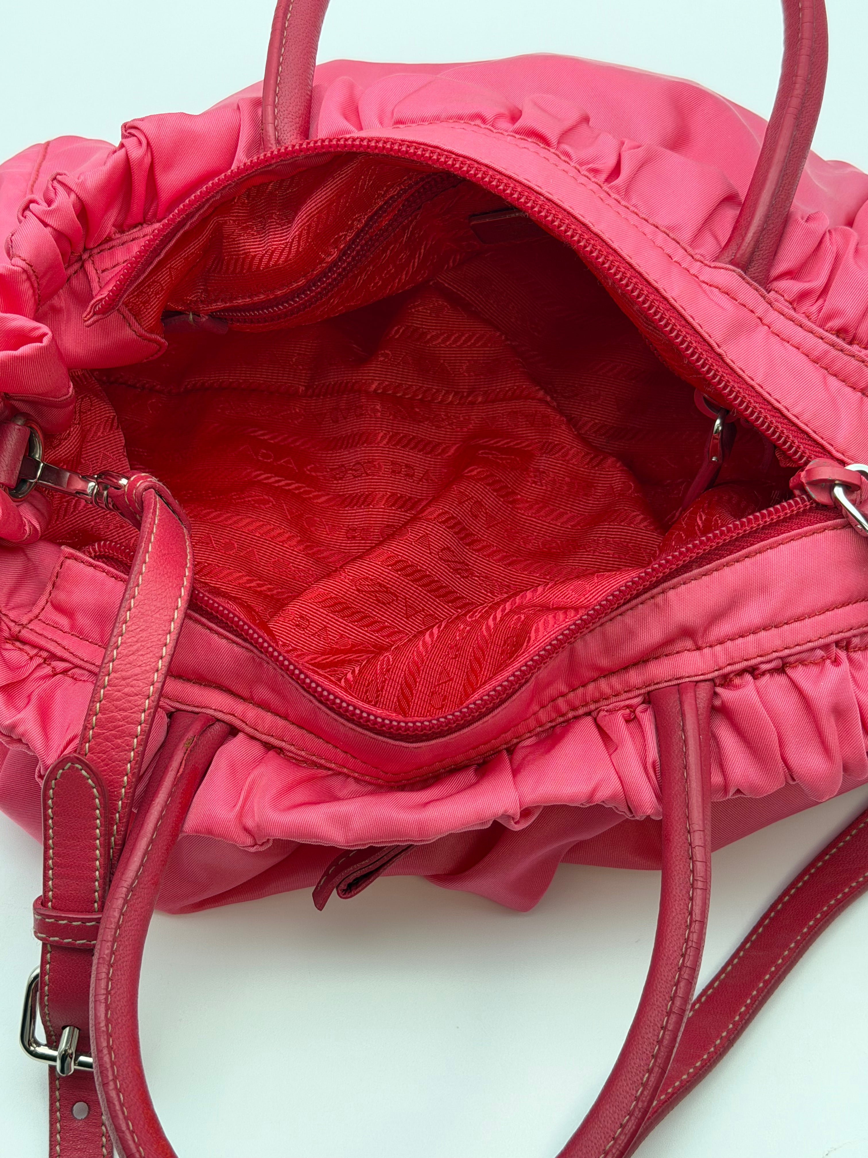 Prada 2-Way in tessuto Nylon Bow fucsia