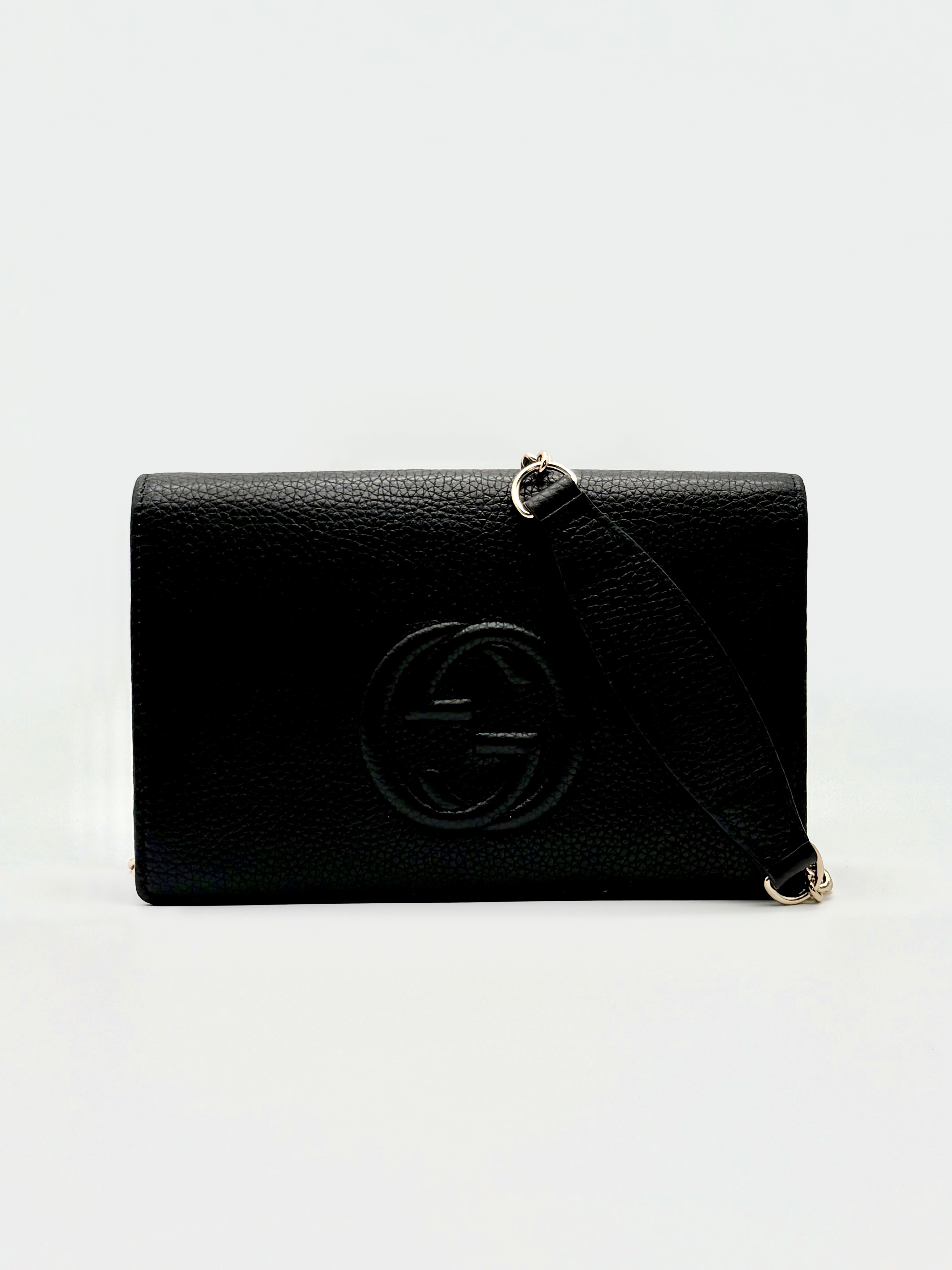 Gucci Soho Wallet on Chain GG in pelle martellata nera