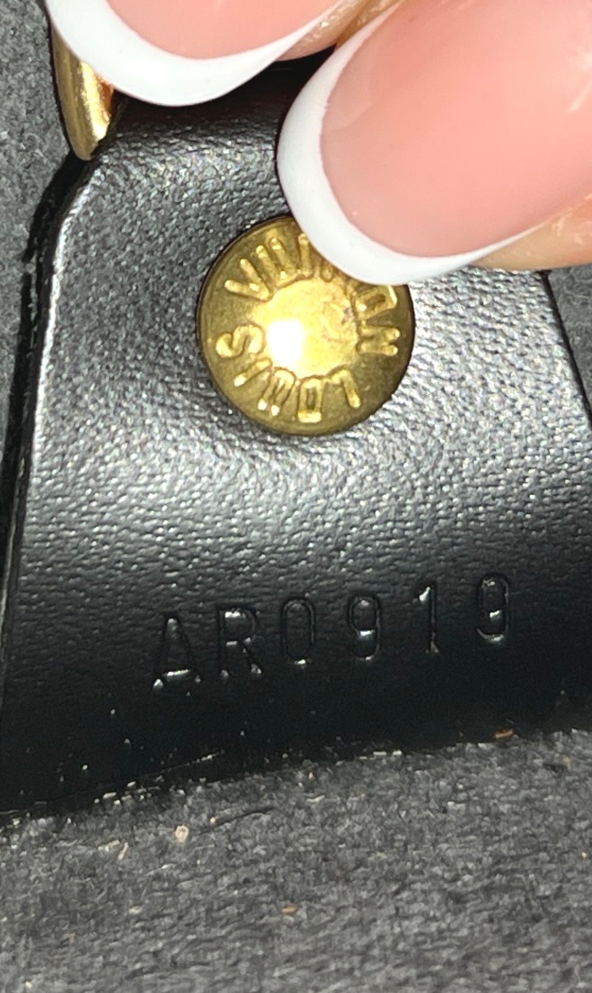 LOUIS VUITTON BOUNDLE
