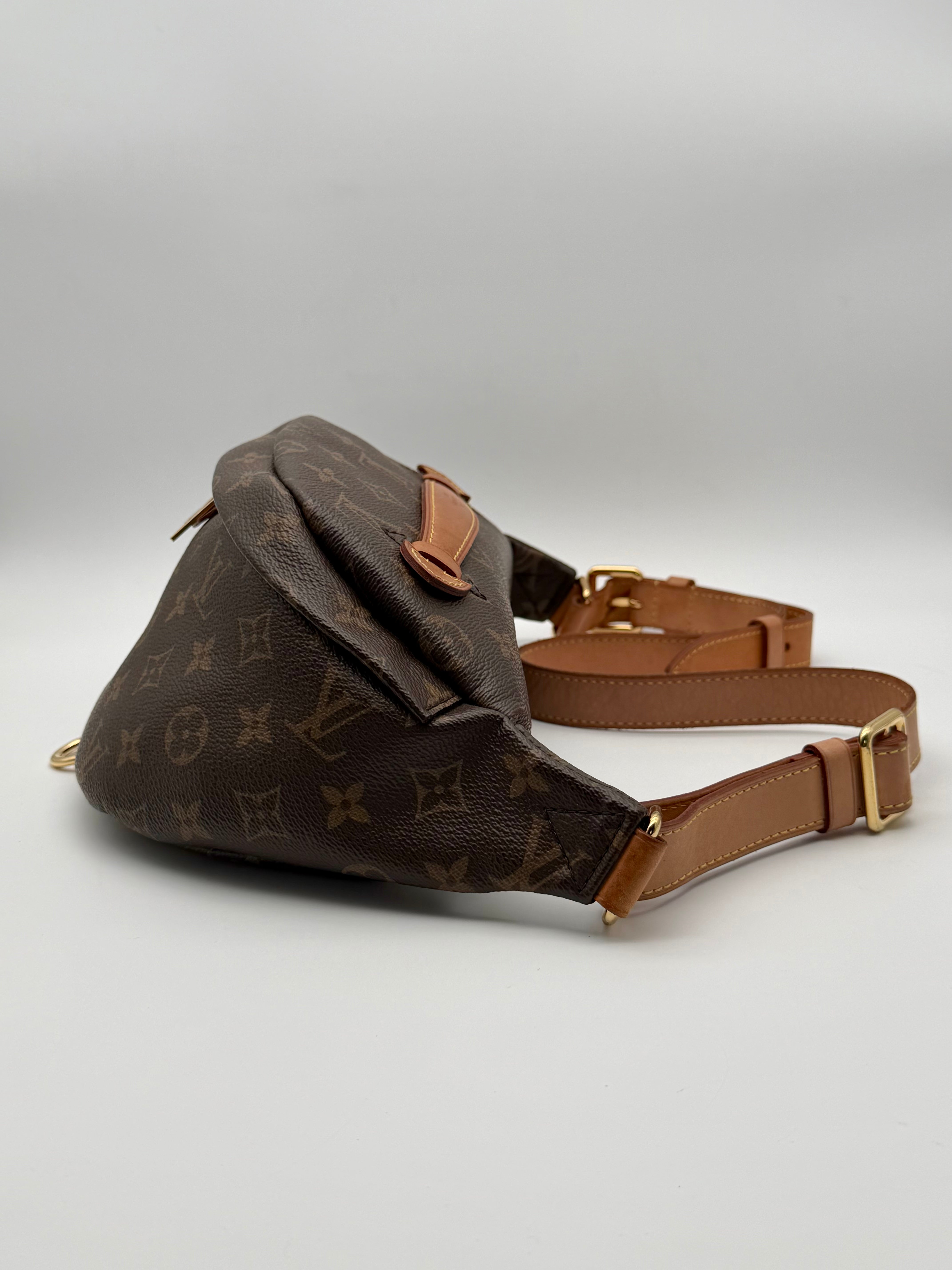 Louis Vuitton Marsupio Bumbag in canvas monogram