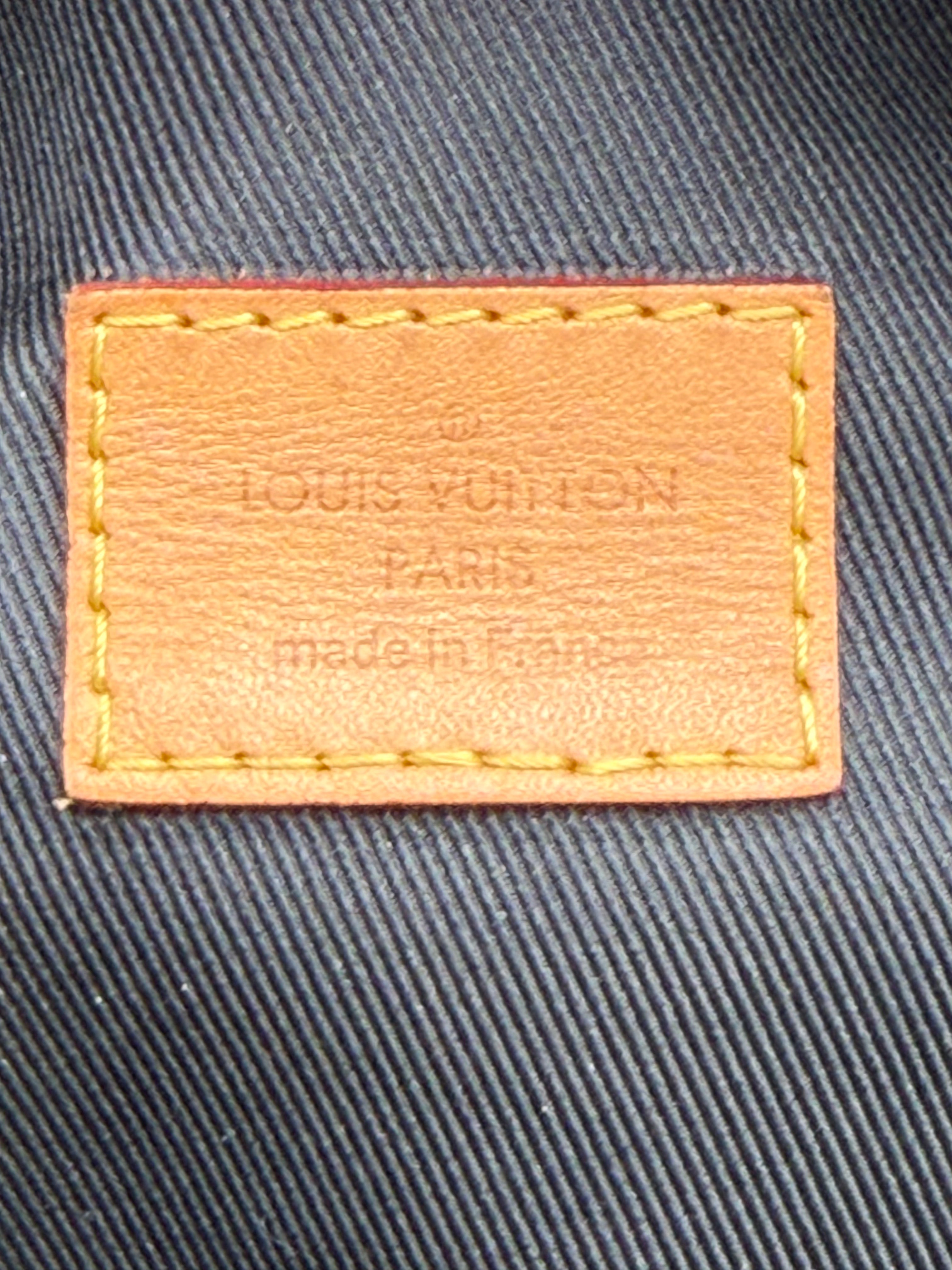 Louis Vuitton Marsupio Bumbag in canvas monogram