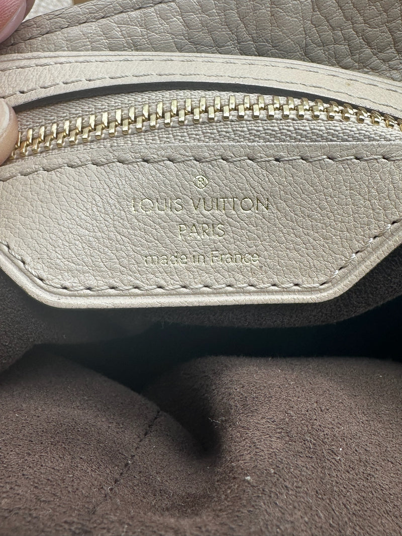 LOUIS VUITTON PELLE PERFORATA MAHINA