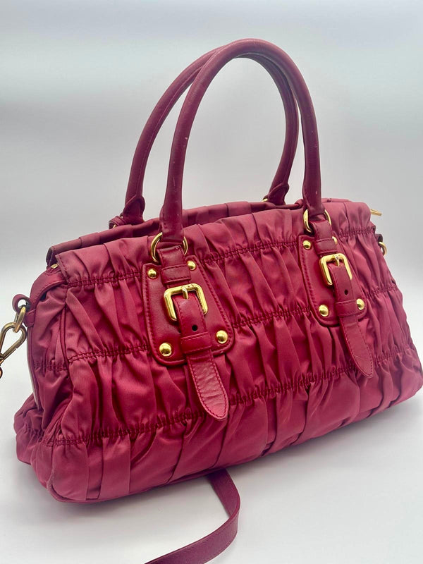 PRADA IN TELA GAUFRE’ FUCSIA