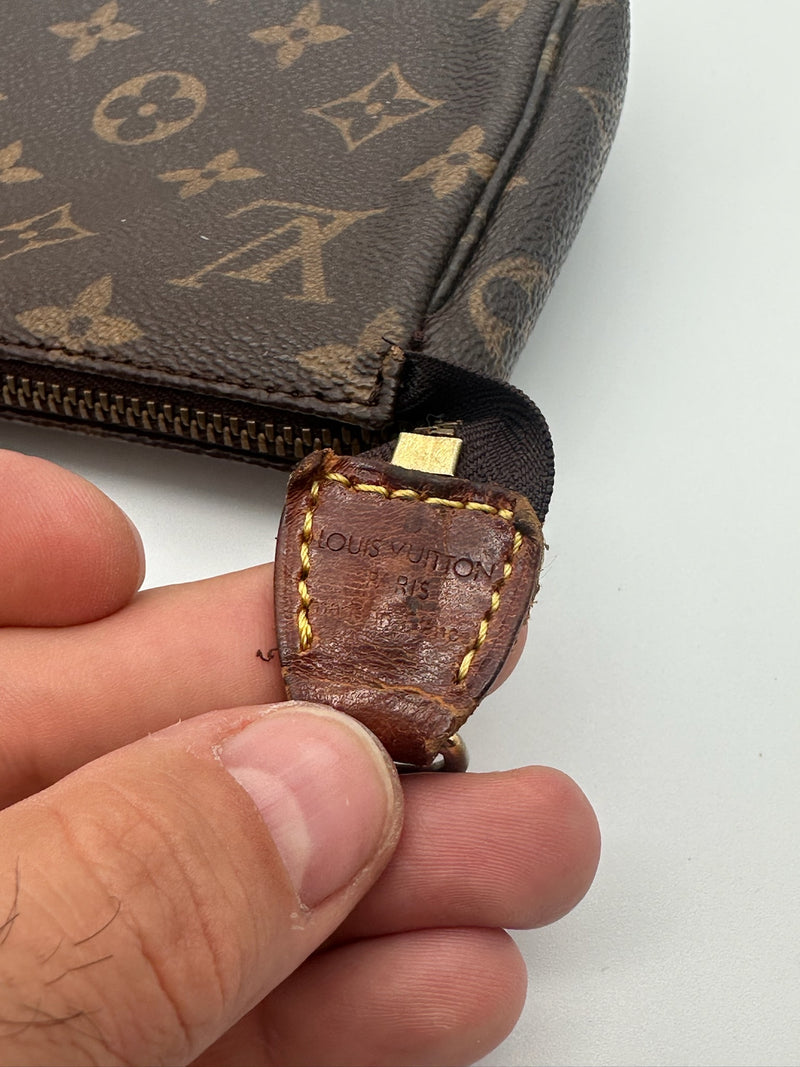 LOUIS VUITTON POCHETTE ACCESSOIRES NM