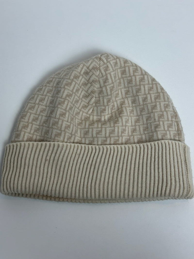 Cappellino Fendi panna