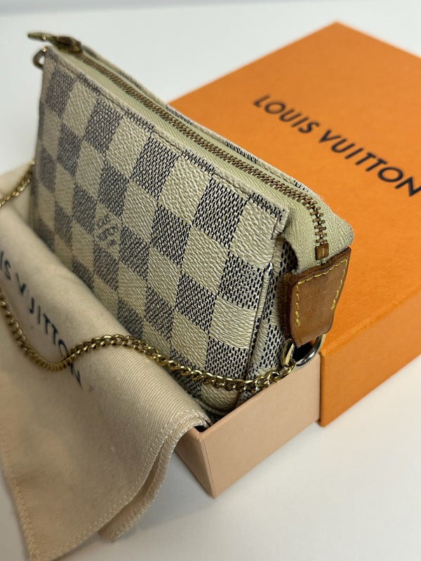 Mini pochette Accessoires Louis Vuitton