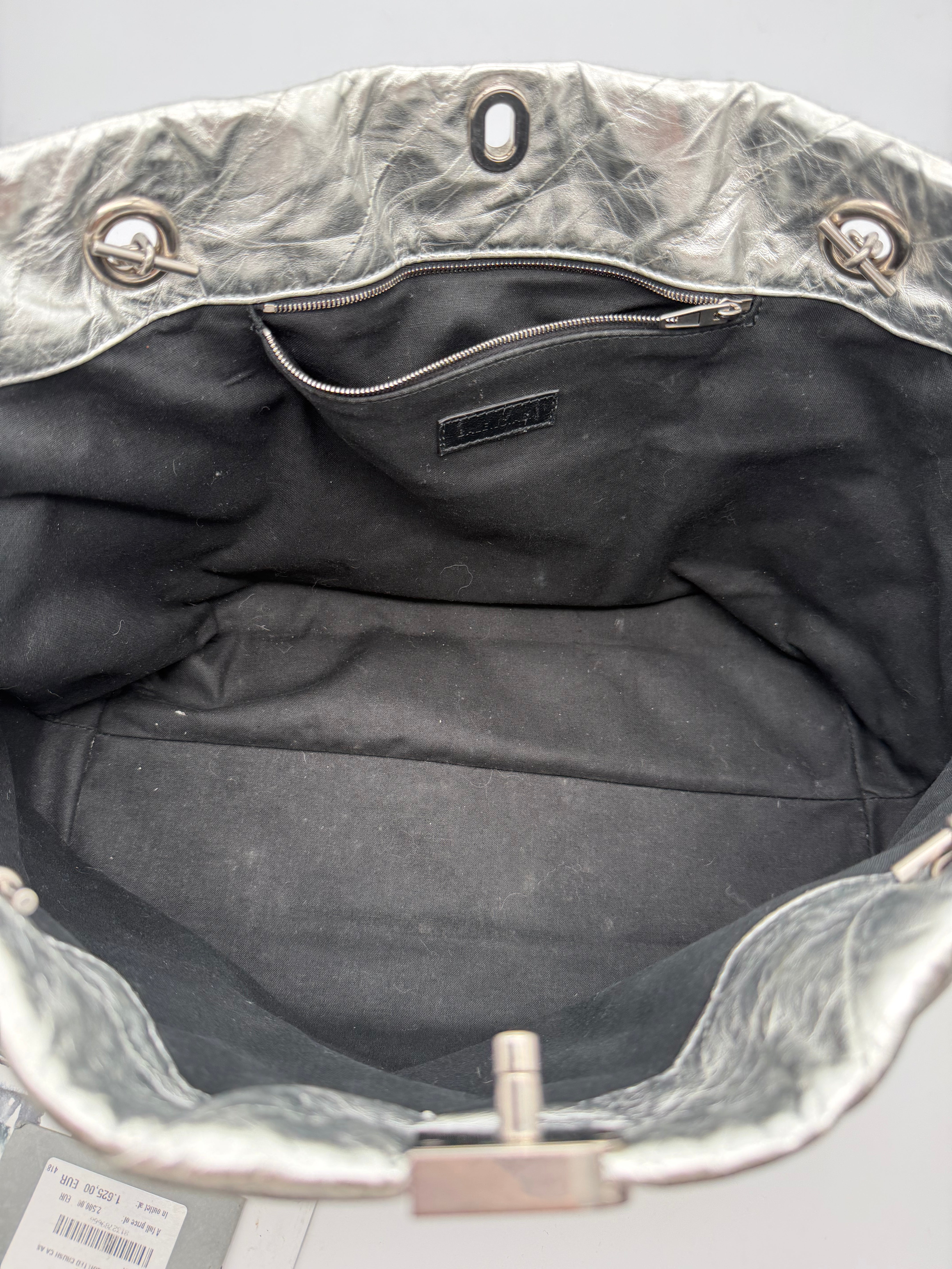 Balenciaga Shopper Crush in pelle di vitello matelassè laminata color silver - SGER S.r.l.