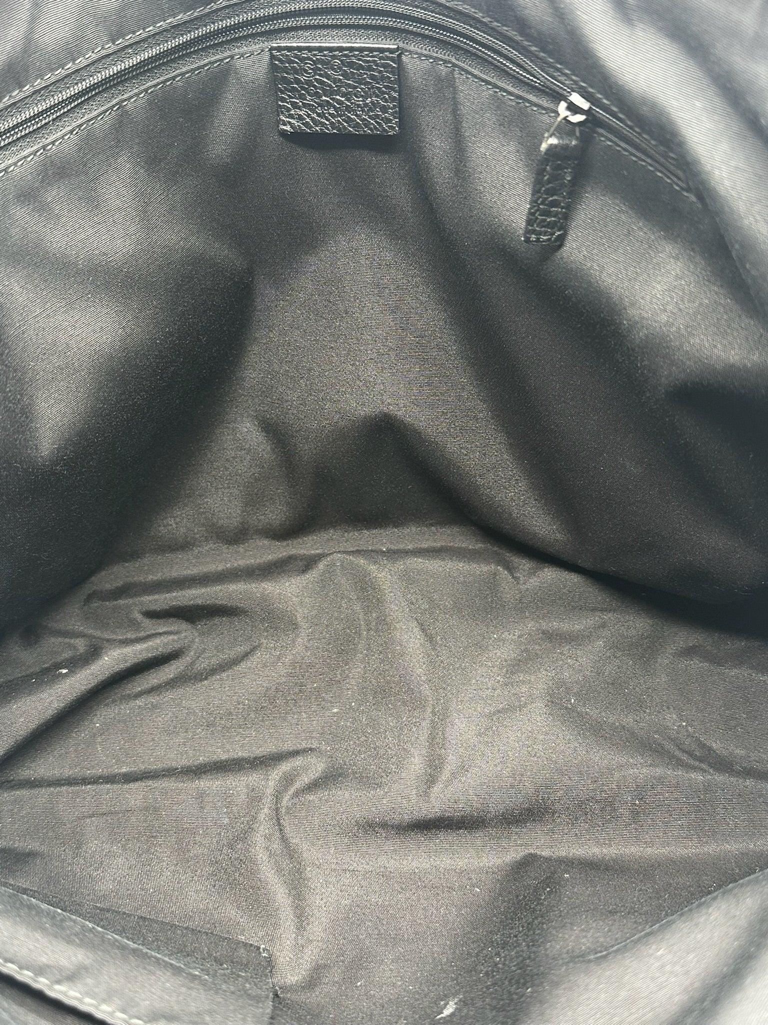 Gucci Borsa Abbey D-Ring Tote Bag misura grande in tela GG Supreme nera