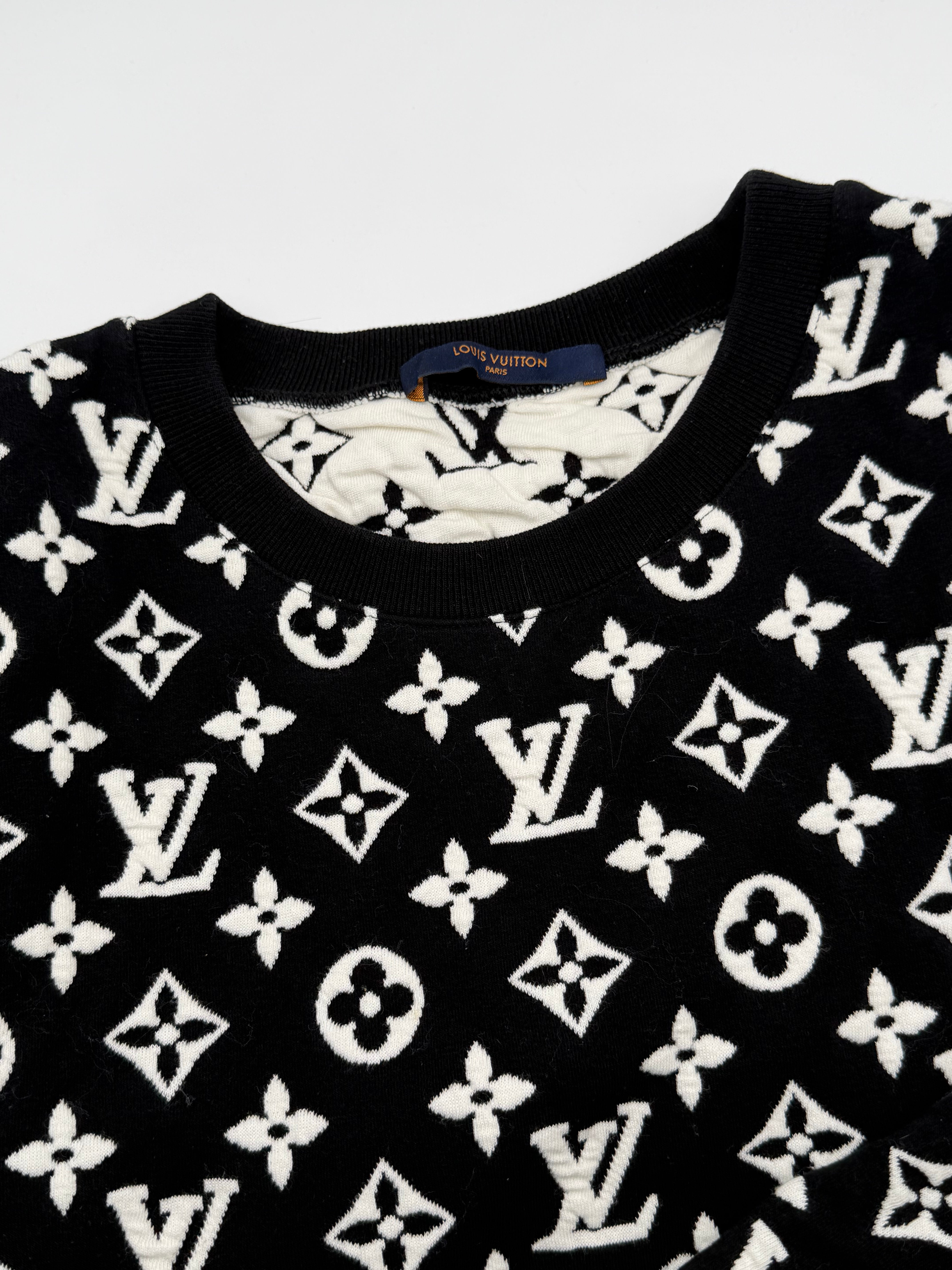 Louis Vuitton maglione/felpa nera con monogram bianco Limited Edition autunno/inverno 2020/2021 Virgil Abolì - SGER S.r.l.