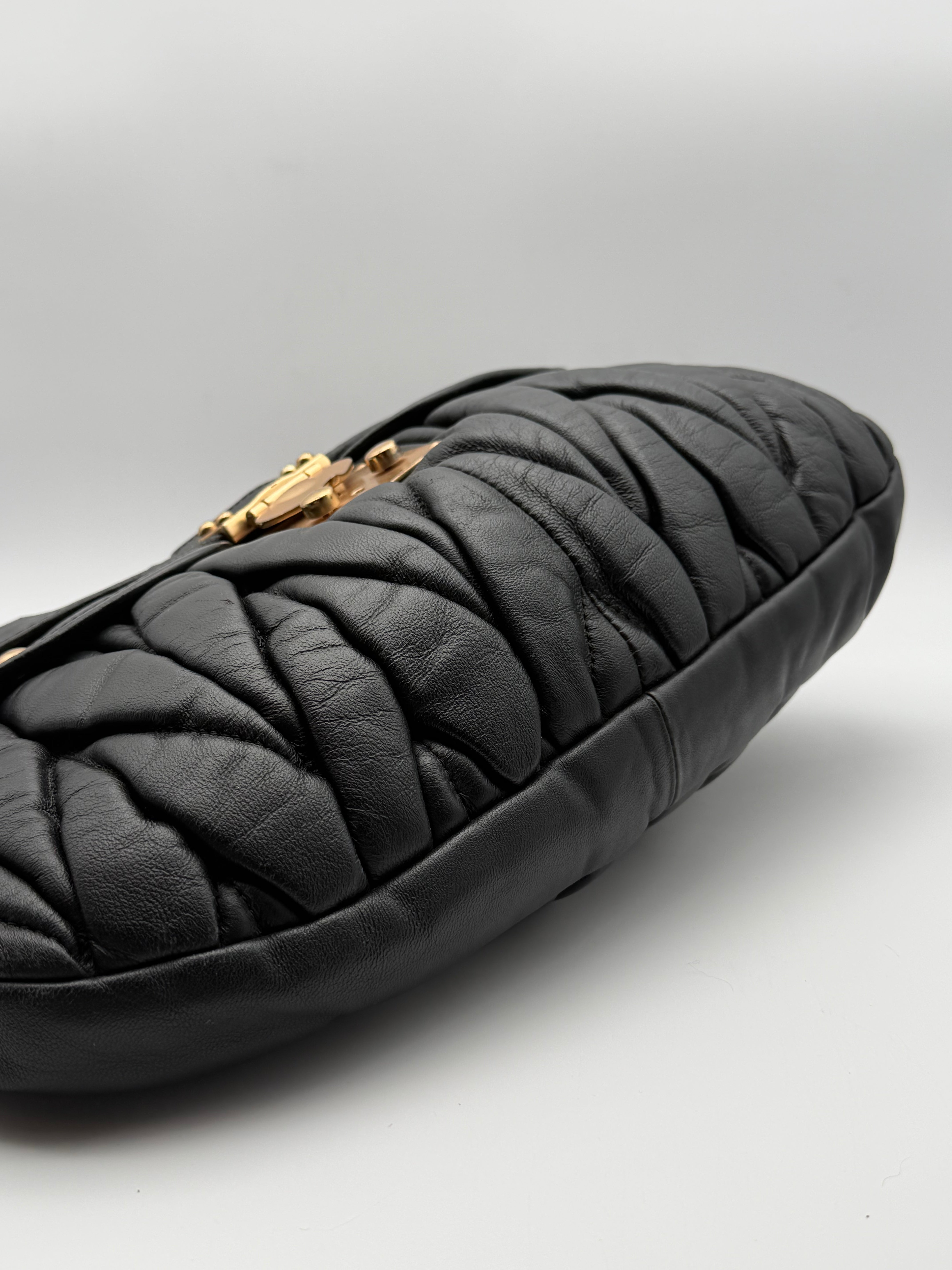 Beautiful Miu Miu Coffer bag in black calfskin
