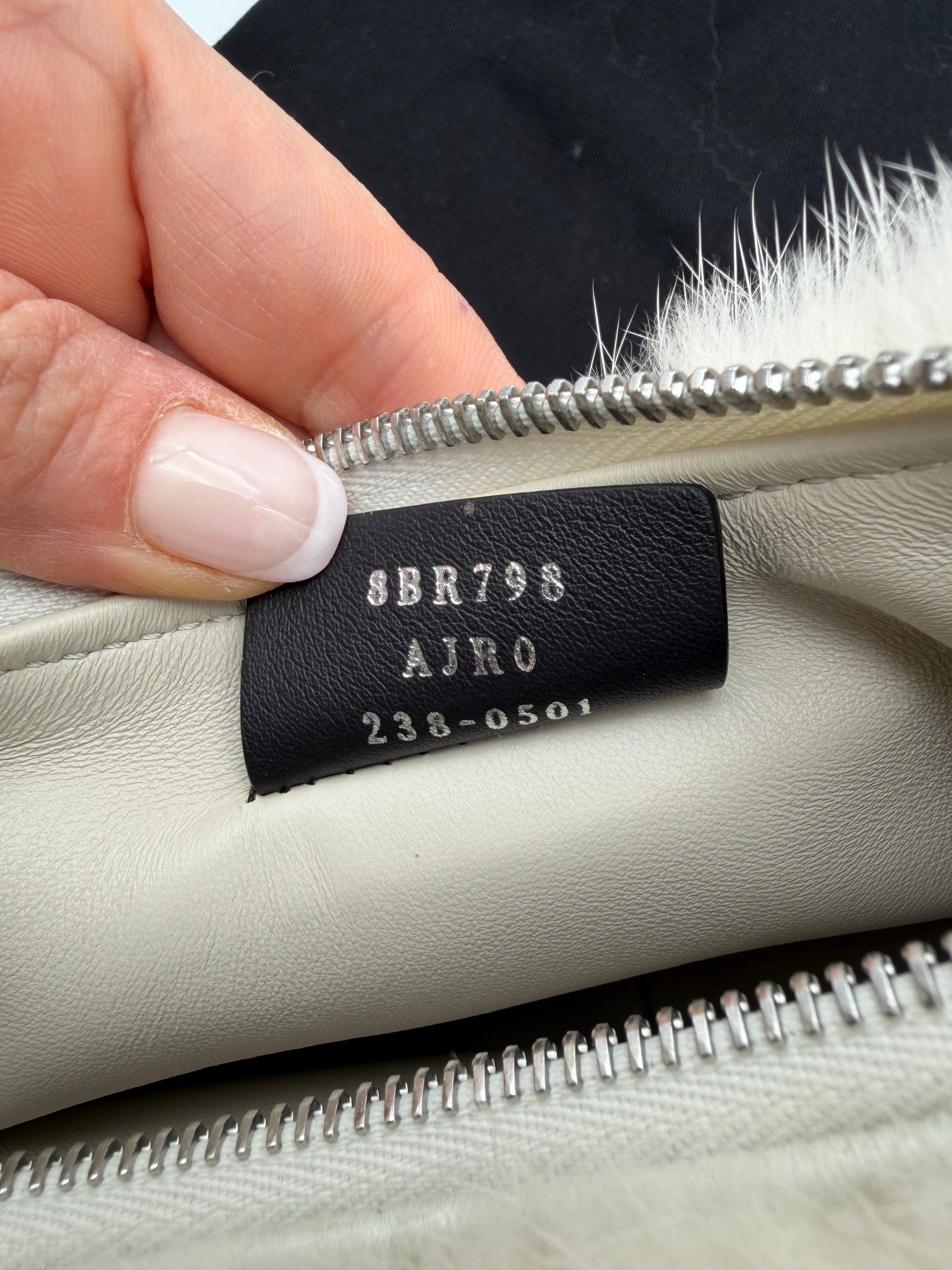 Fendi Fendigraphy Edizione Limitata in pelliccia di visone bianco latte misura small
