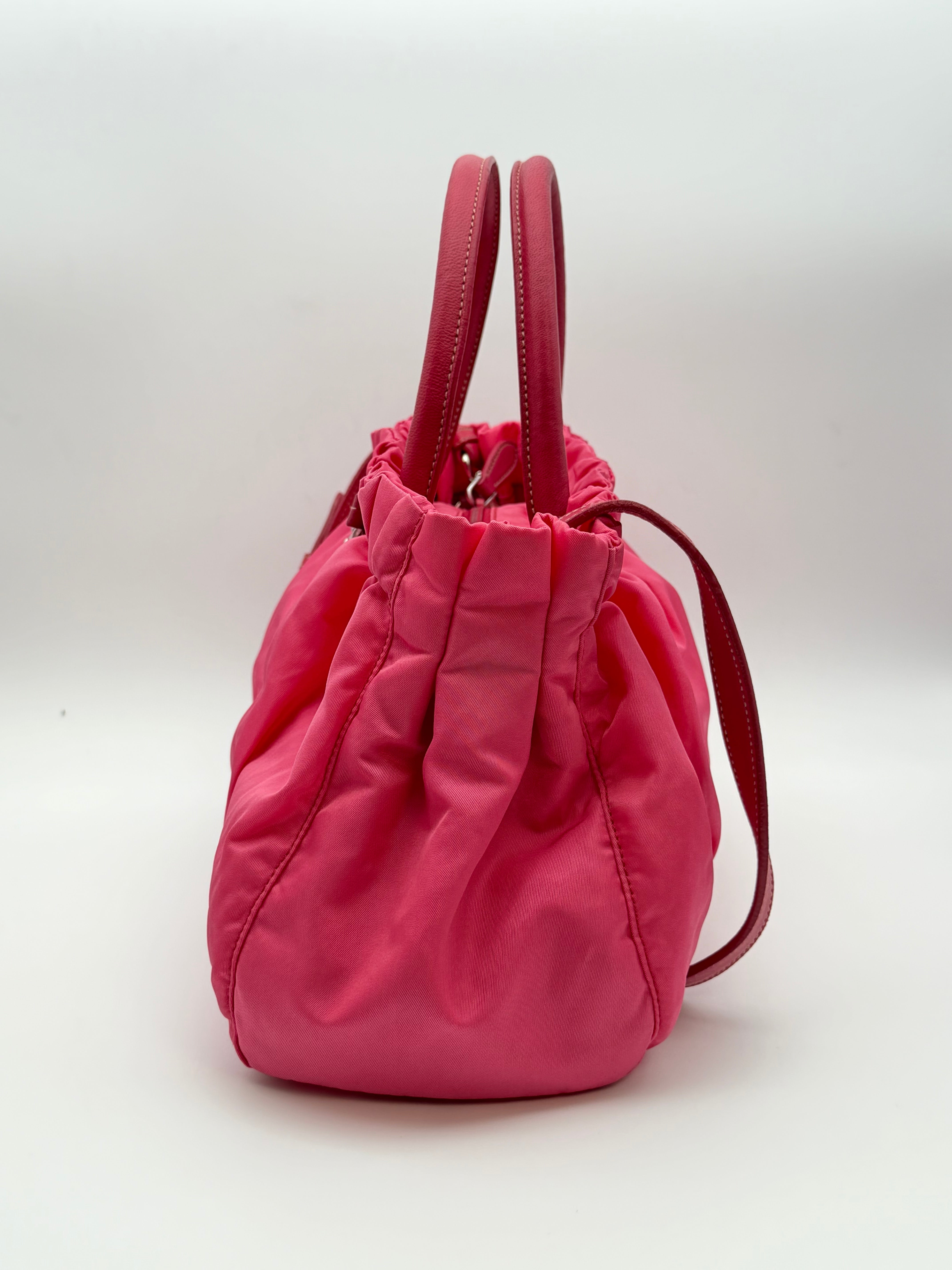 Prada 2-Way in tessuto Nylon Bow fucsia
