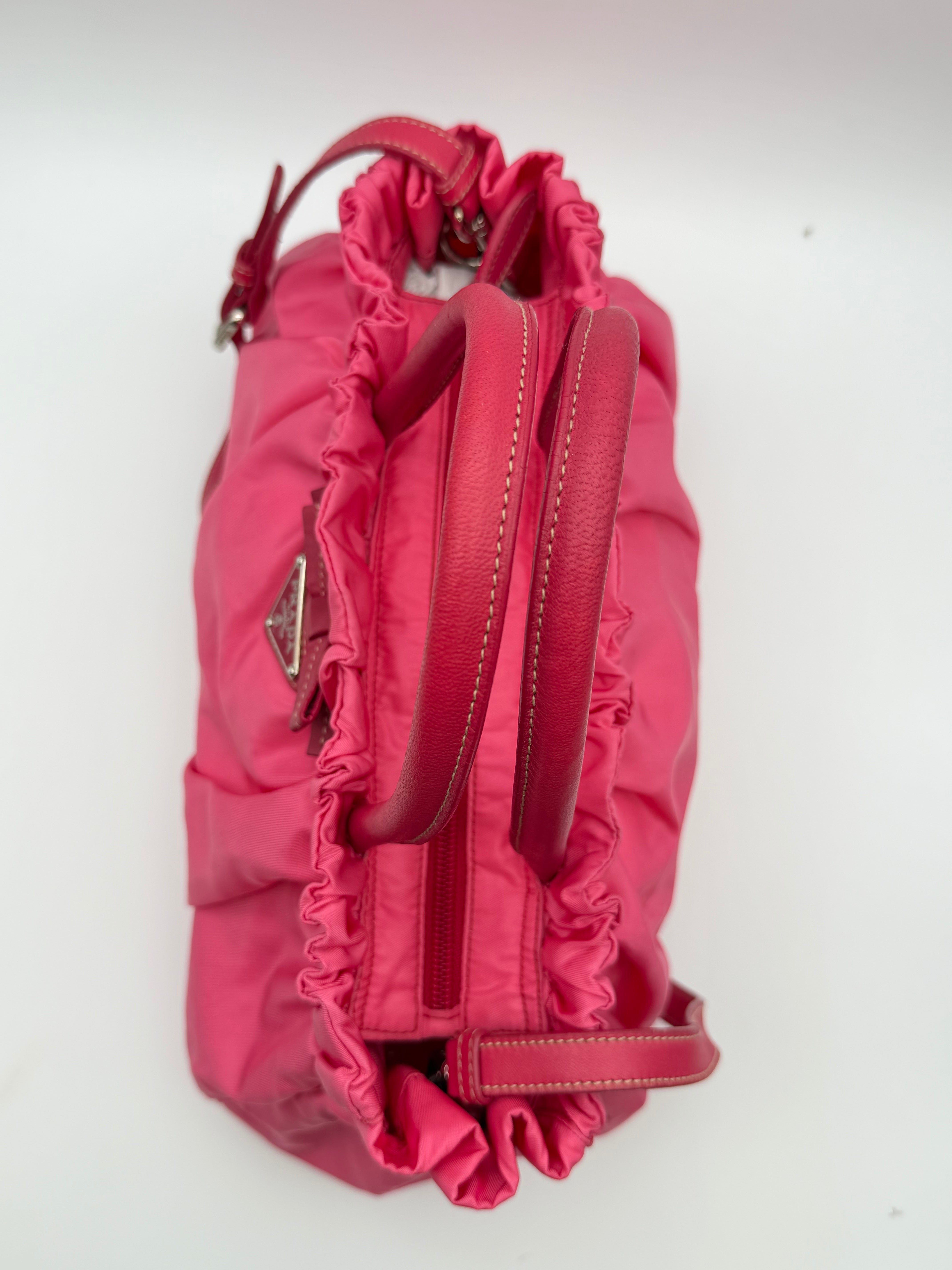 Prada 2-Way in tessuto Nylon Bow fucsia