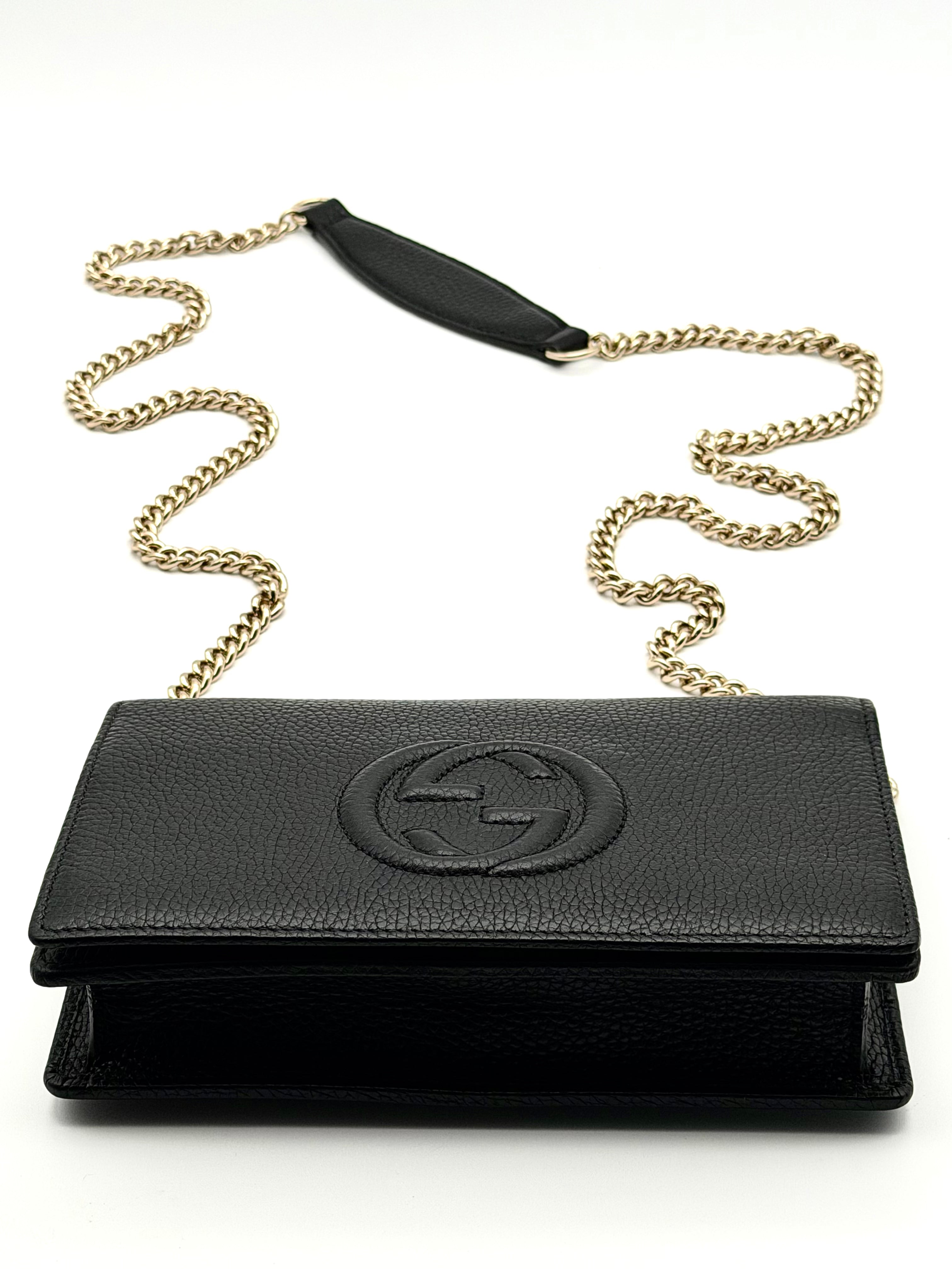Gucci Soho Wallet on Chain GG in pelle martellata nera