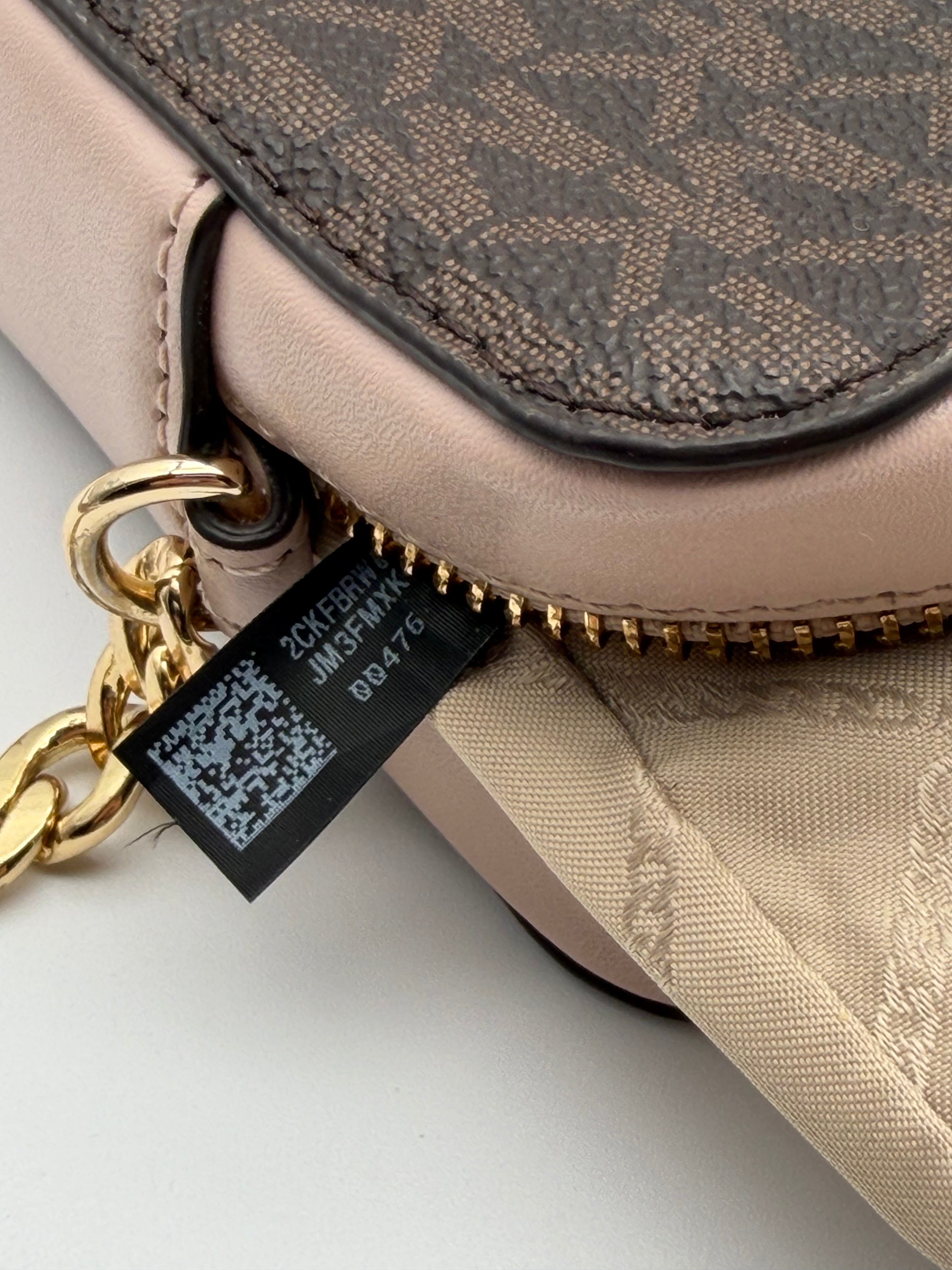 Michael Kors Borsa Jet Set Camera Bag Medium in Edizione a Righe e stampa MK All-Over