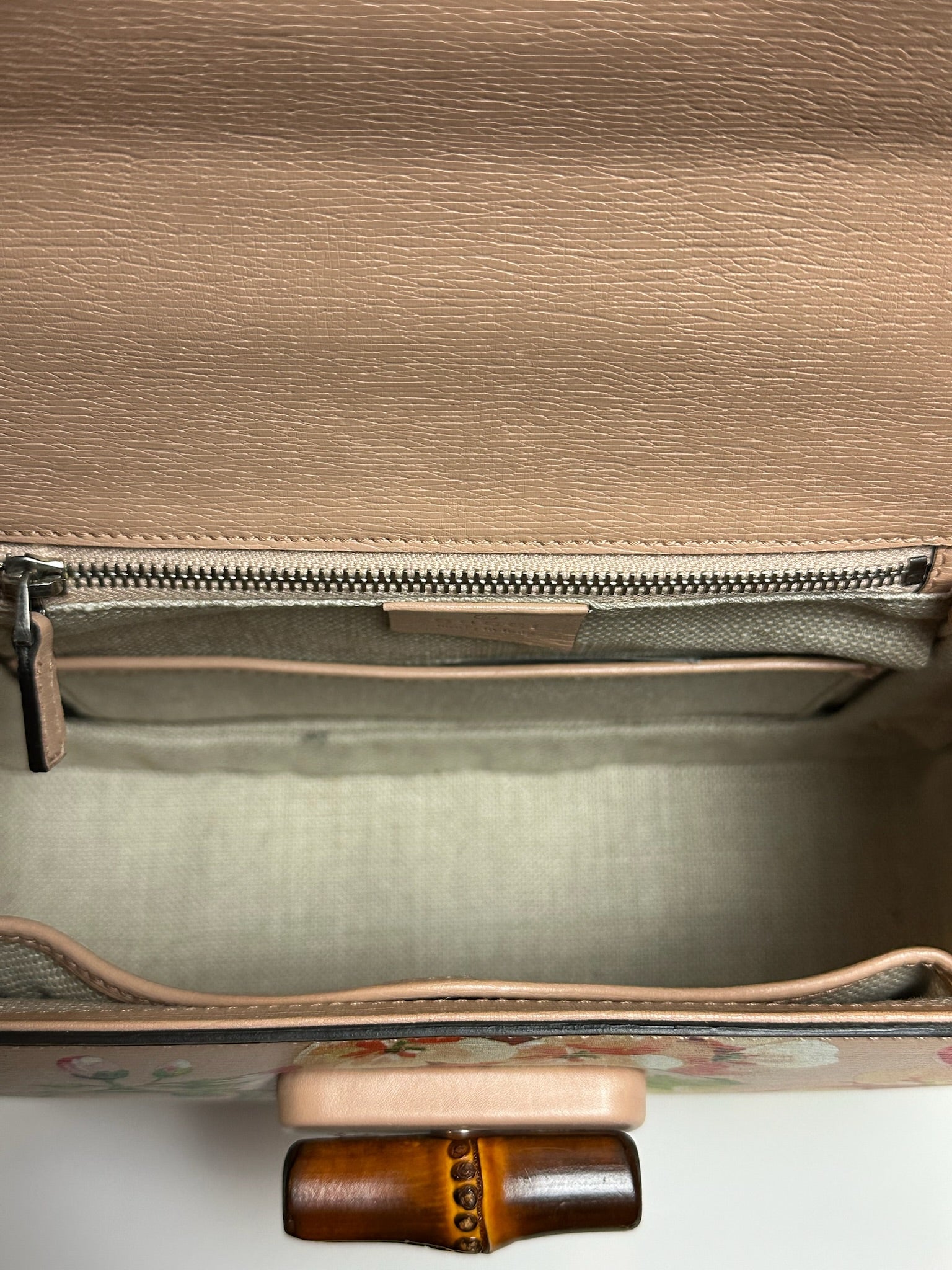 Gucci Limited Edition Bloom Museum Bag in powder leather with floral print and bamboo